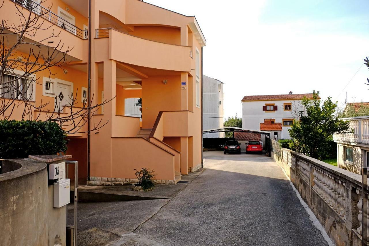 Apartmani Stipe Zara Esterno foto