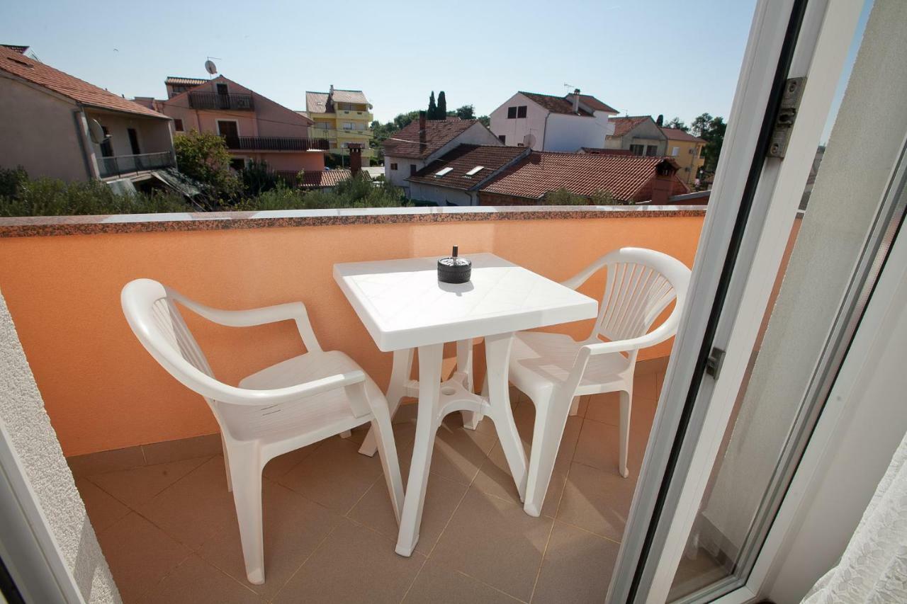 Apartmani Stipe Zara Esterno foto