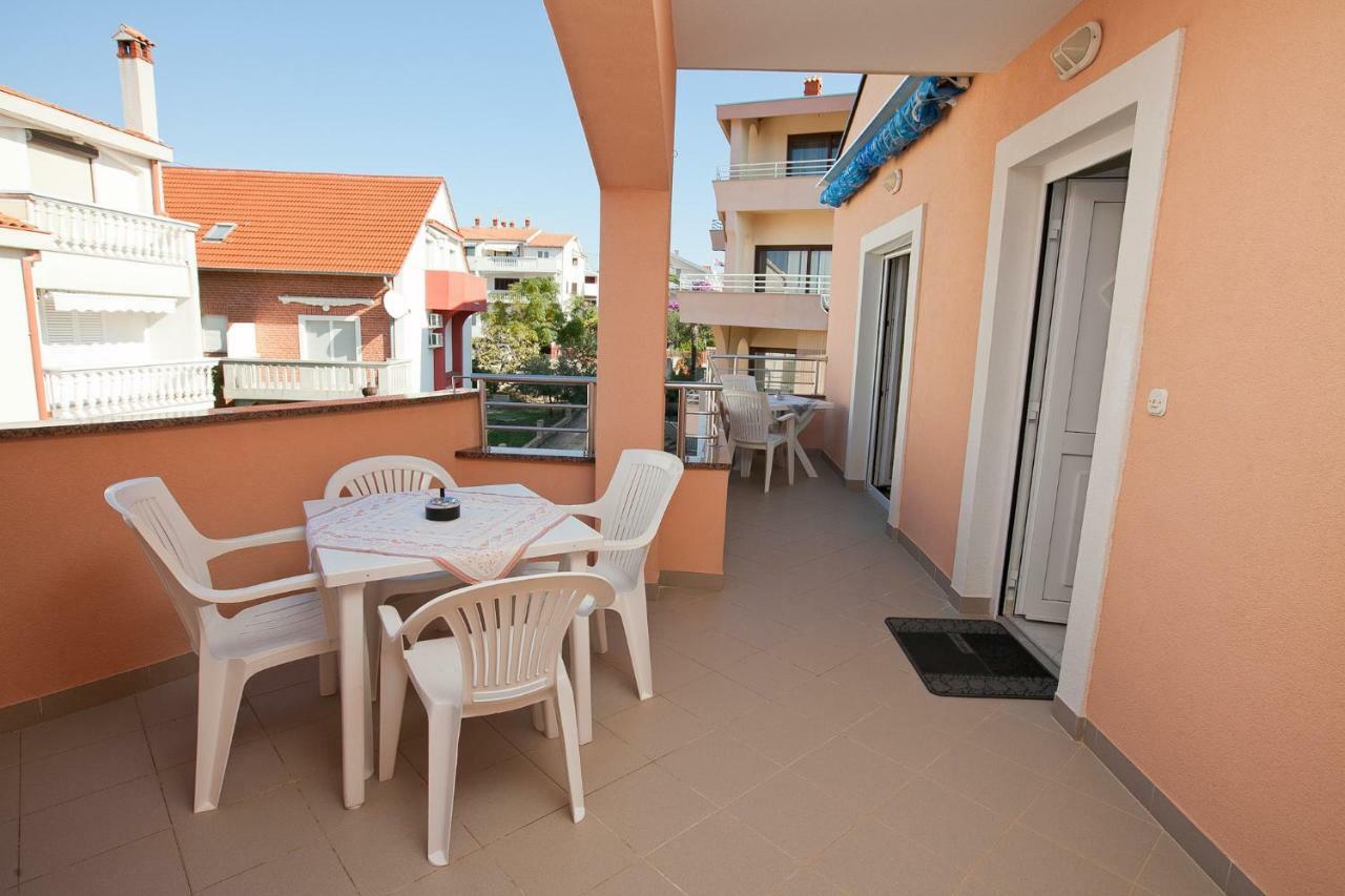 Apartmani Stipe Zara Esterno foto