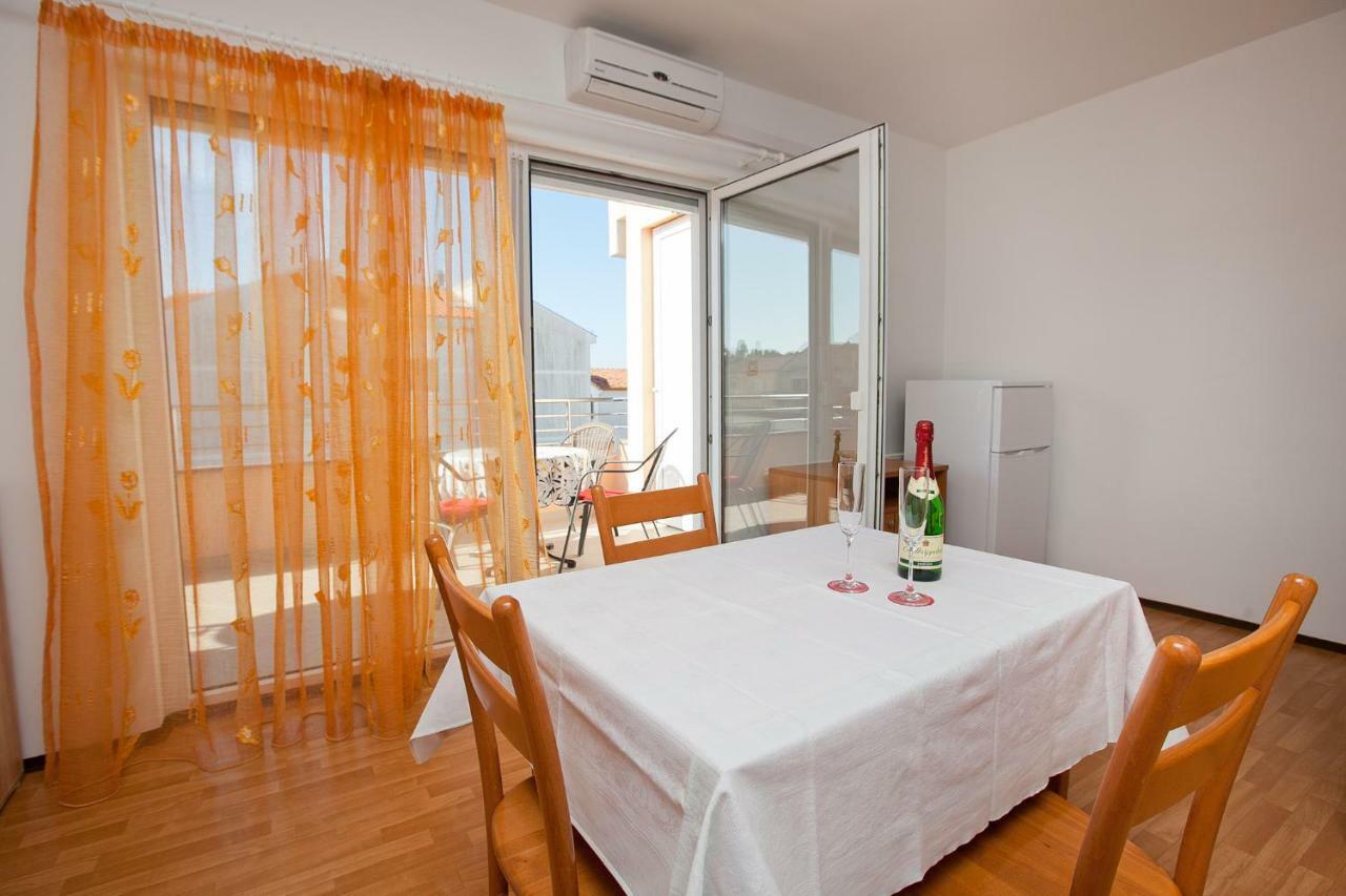Apartmani Stipe Zara Esterno foto
