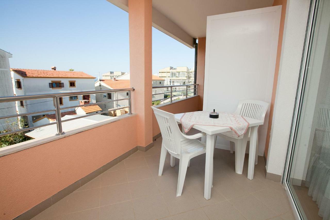 Apartmani Stipe Zara Esterno foto